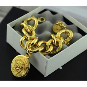 $35.00,Versace Bracelets in 120796