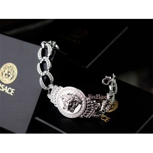 $26.00,2018 New Versace Bracelets  in 178066
