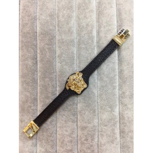 $25.00,2019 New Cheap AAA Quality Versace Bracelets For Women # 198839