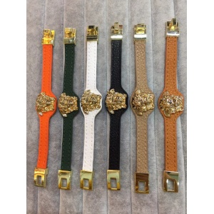 $25.00,2019 New Cheap AAA Quality Versace Bracelets For Women # 198843