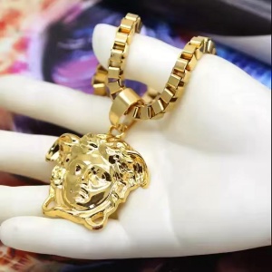 $35.00,2019 New Cheap AAA Quality Versace Cleef&Arpels Necklace  # 199140