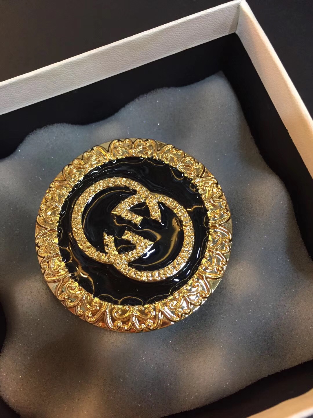 Cheap 2019 New Cheap AAA Quality Gucci Brooch For Women 199168,27