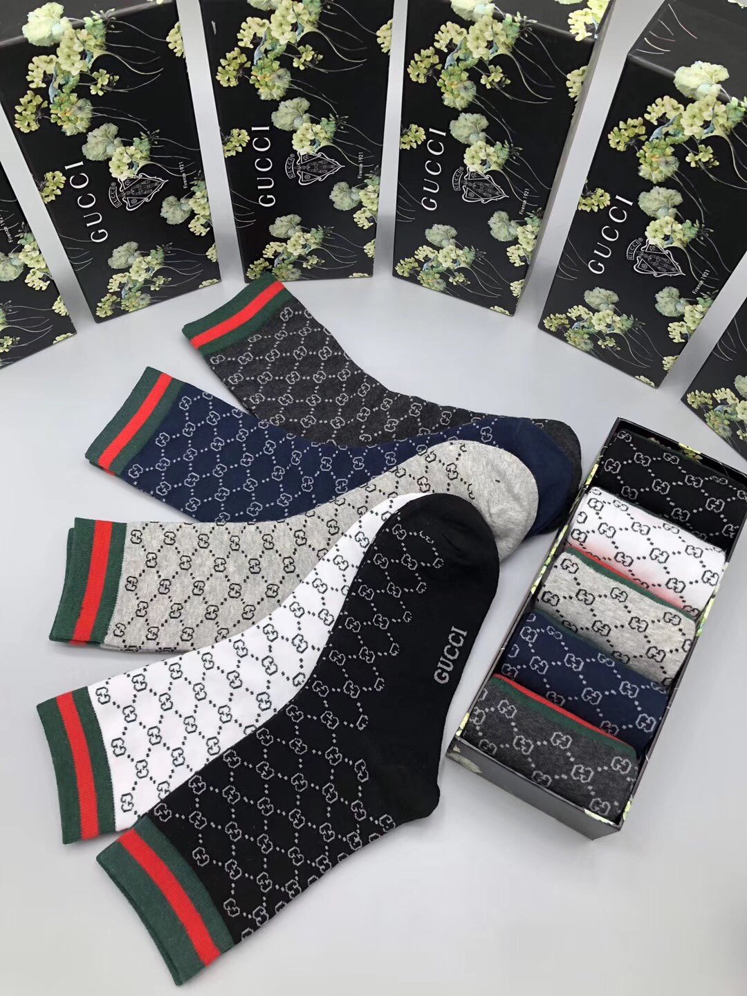 2020 Cheap Unisex Gucci Socks 5 Pairs Per Box # 215971 2020 Cheap Unisex Gucci Socks 5 Pairs Per Box # 215971, cheap Socks, only $26!