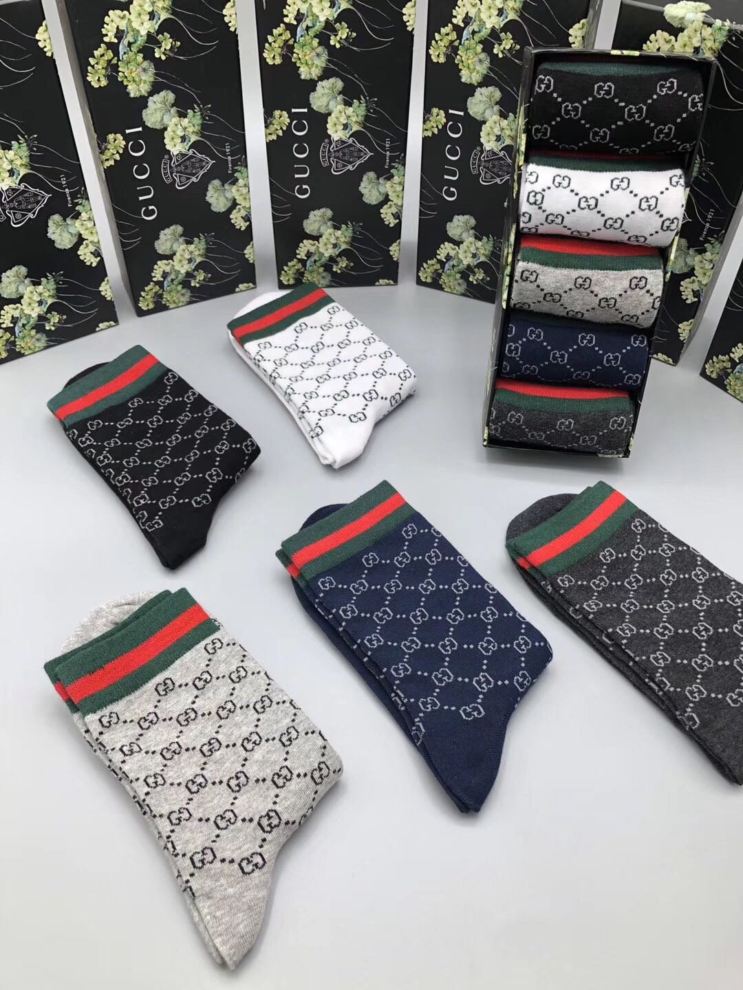 Cheap 2020 Cheap Unisex Gucci Socks 5 Pairs Per Box # 215971,$26 [FB215971] - Designer Socks ...