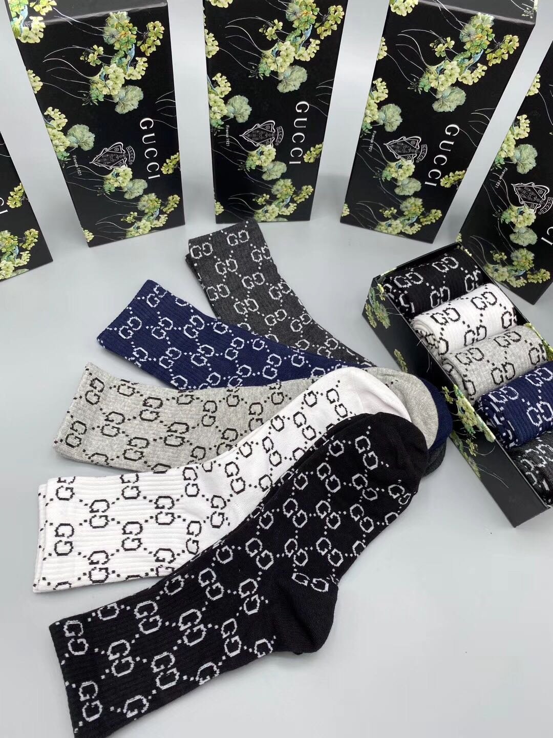 Cheap 2020 Cheap Unisex Gucci Socks 5 Pairs Per Box # 215972,$26 [FB215972] - Designer Socks ...