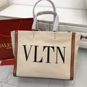 $82.00,2020 Cheap Valentino Handbags For Women # 221754