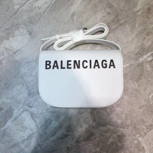 $82.00,2020 Cheap Balenciaga Crossbody Flap Bag  # 222284