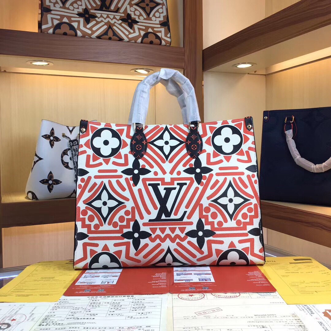 How To Display Louis Vuitton Bags Under Paul Smith