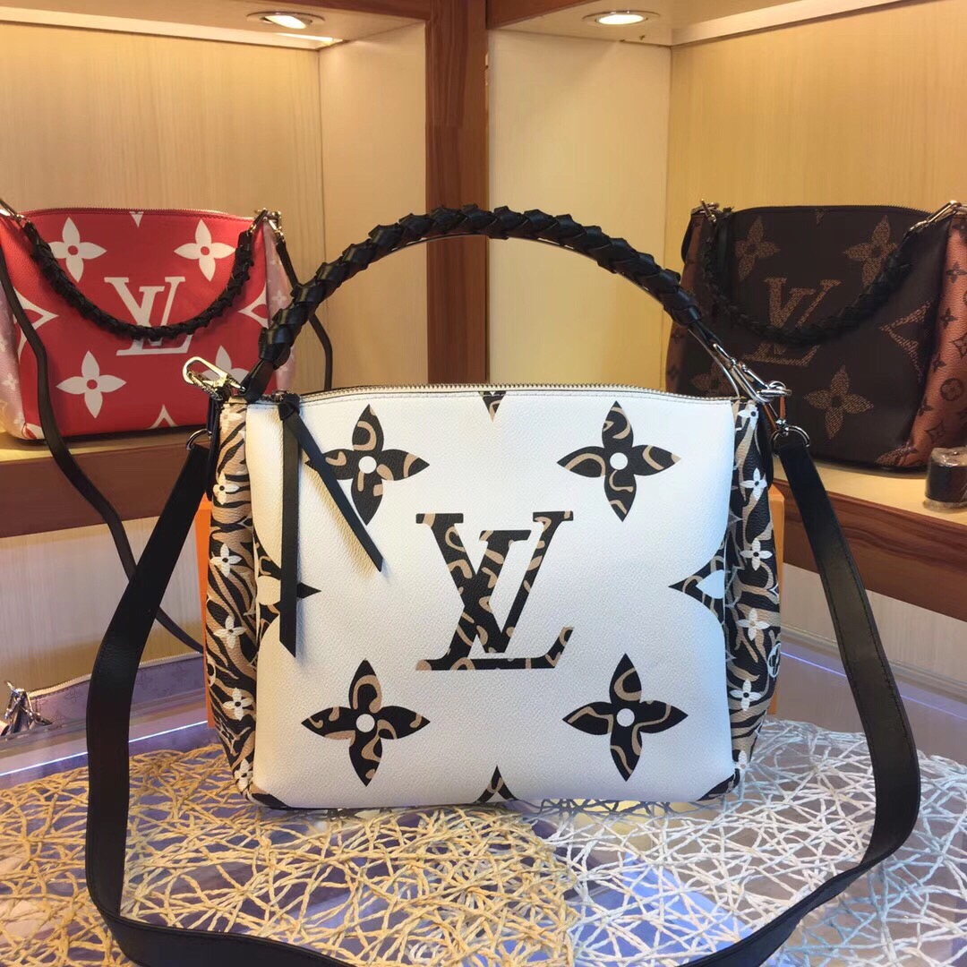 Lv Women's Bags Under