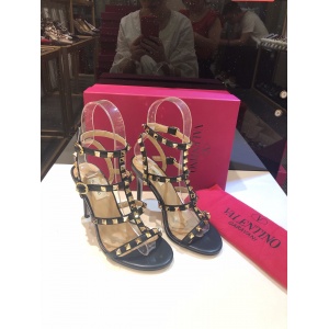 $75.00,2020 Cheap Valentino Valentino Garavani Rockstud sandals For Women # 223477