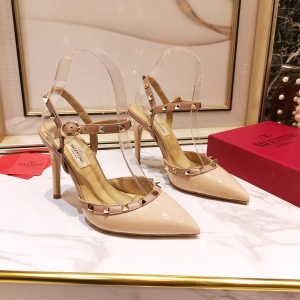$99.00,2020 Cheap Valentino Rockstud Sandals For Women # 223494