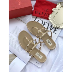 $75.00,2020 Cheap Valentino Rockstud Sandals For Women # 223497