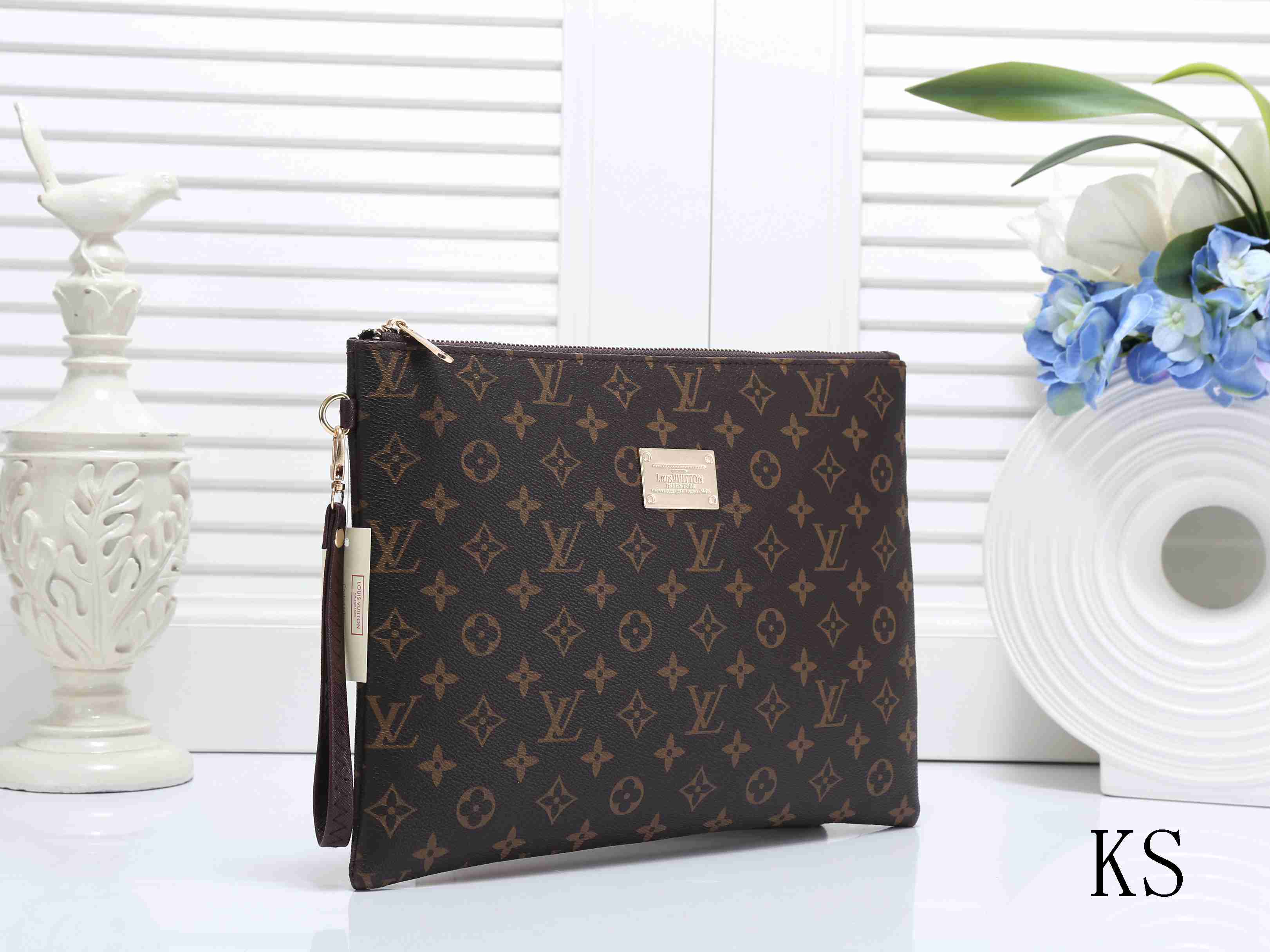 Cheap 2020 Cheap Louis Vuitton Clutches 223635,32 [FB223635