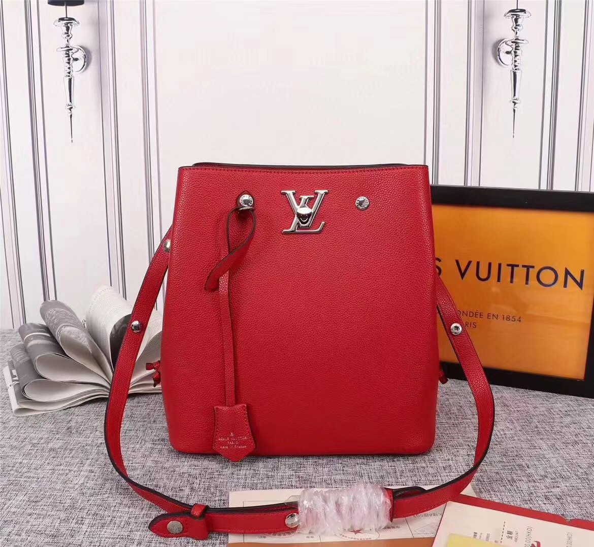 Best Budget Louis Vuitton Bag | Paul Smith