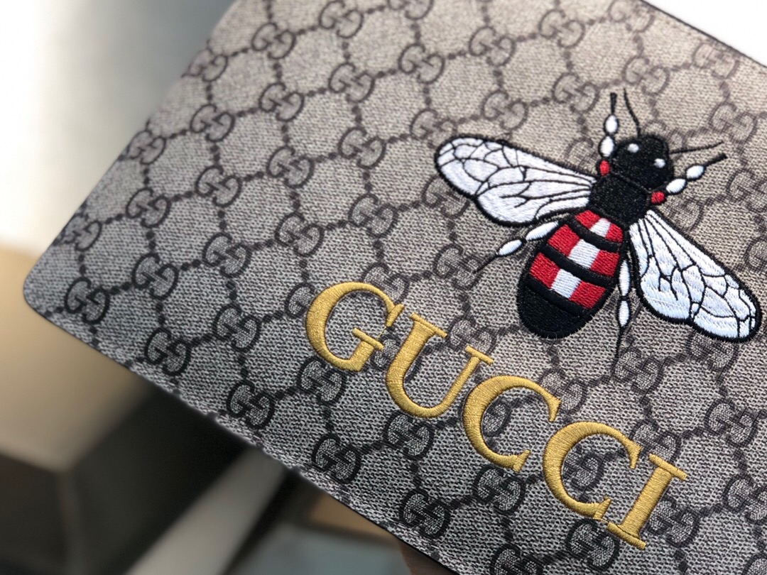 2020 Cheap Gucci Clutches For men in 225154 2020 Cheap Gucci Clutches For men in 225154, cheap Gucci Wallets, only $35!