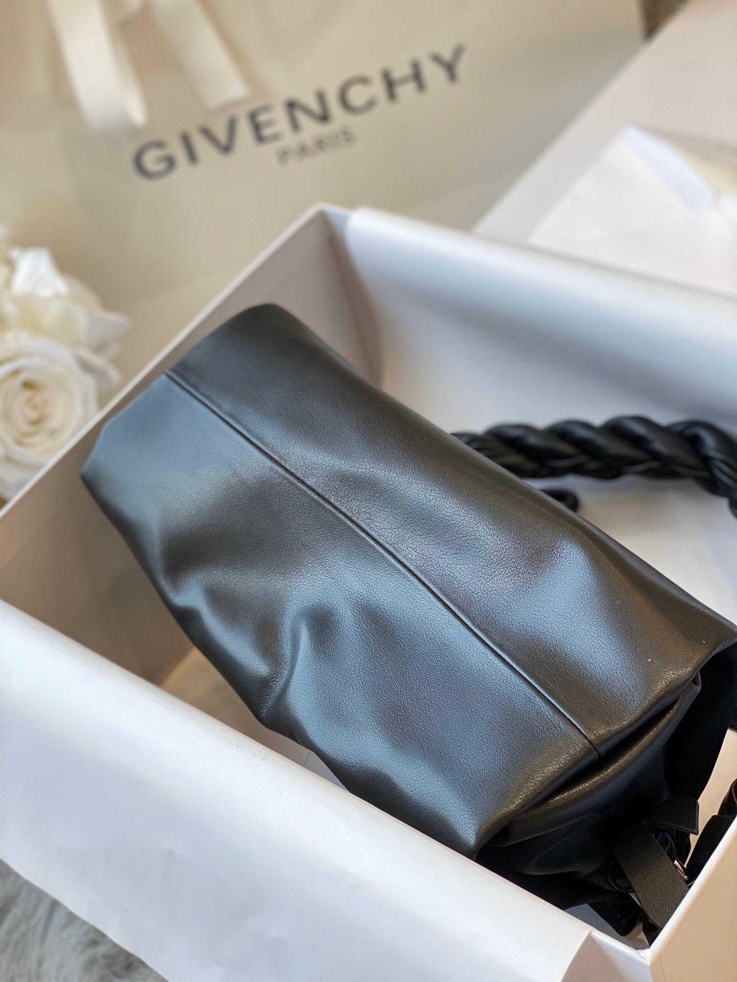 Cheap 2020 Cheap Givenchy Handbag For Women 225368,199 [FB225368