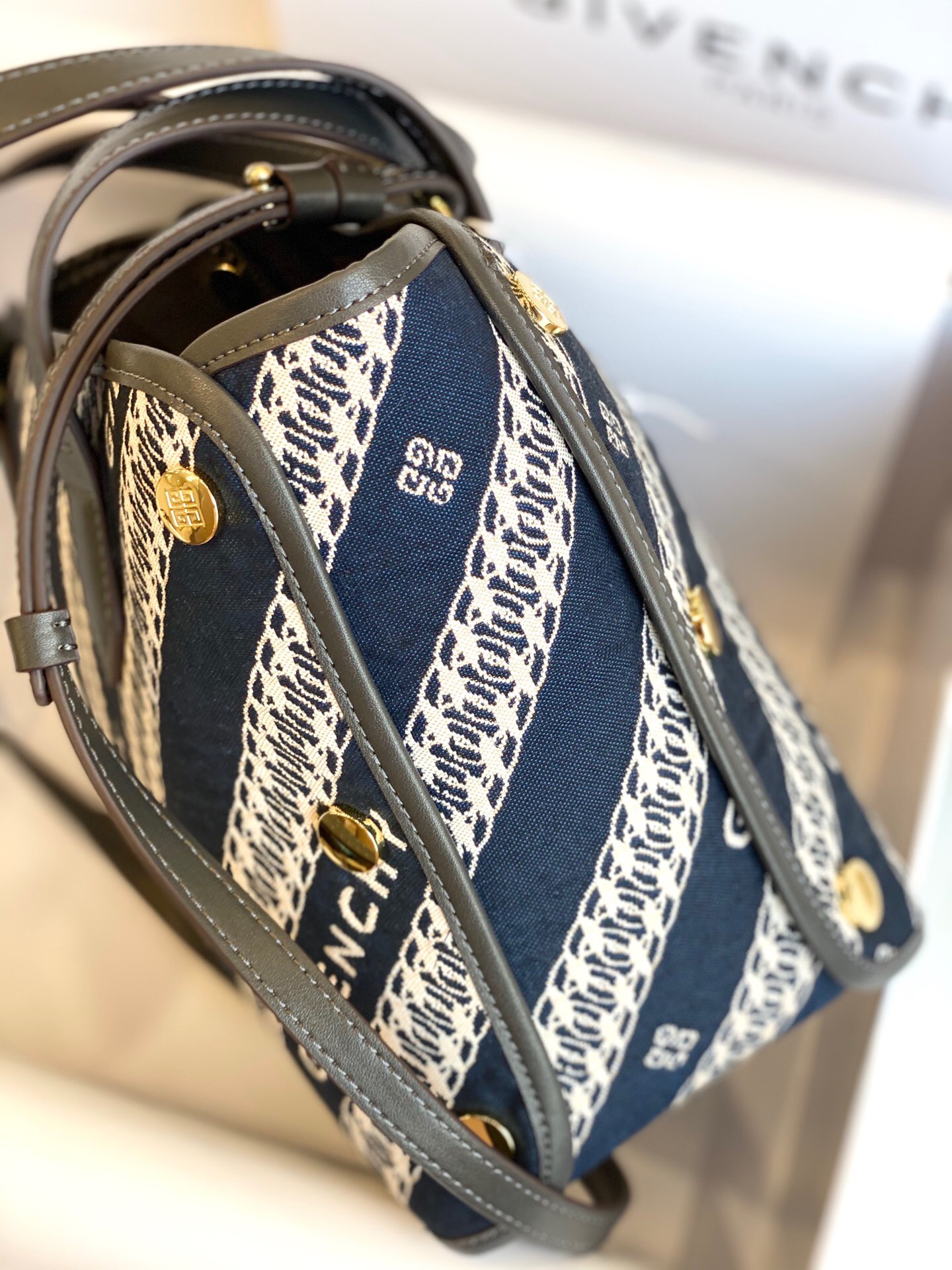 Cheap 2020 Cheap Givenchy Handbag For Women 225664,169 [FB225664