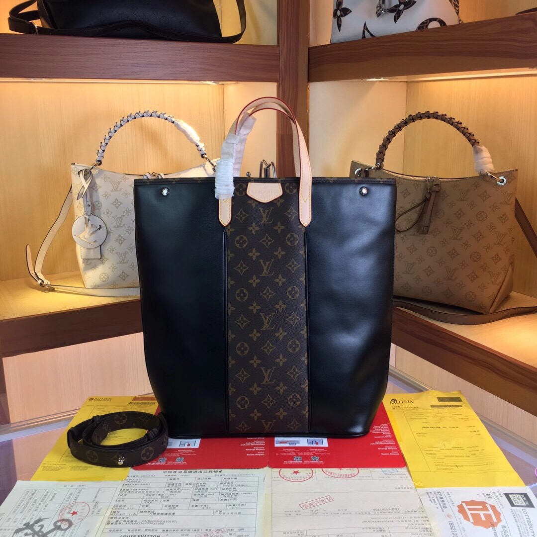 High Quality Louis Vuitton Bags Under Paul Smith