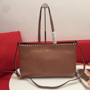 $110.00,2020 Valentino Handbags For Women # 229153