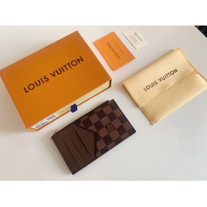 $35.00,2020 Louis Vuitton Wallets For Men # 231828