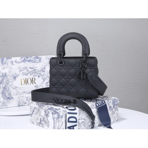 $105.00,2020 Dior Handbags For Men # 231840