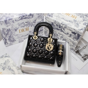 $105.00,2020 Dior Handbags For Men # 231846