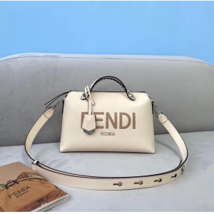 $102.00,Fendi Crossbody Bags For Women # 232769