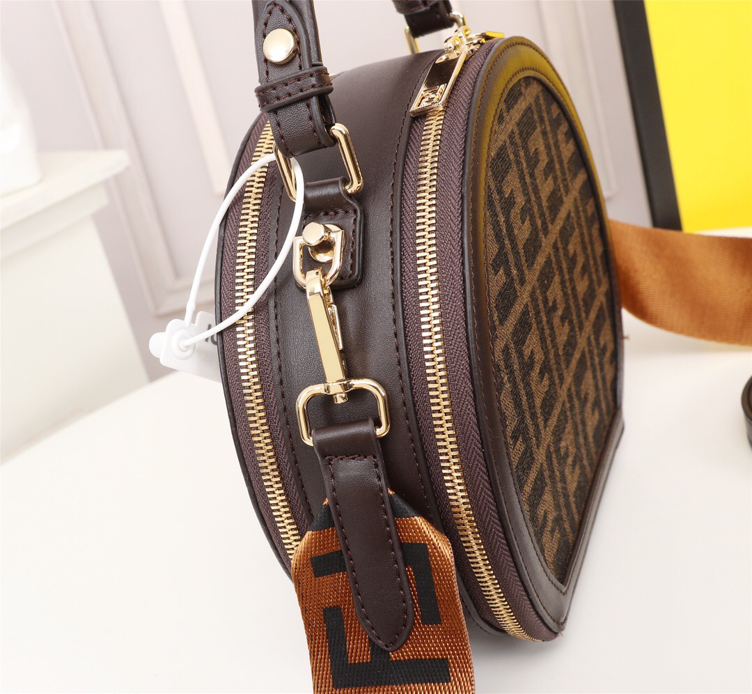 fendi crossbody bag women