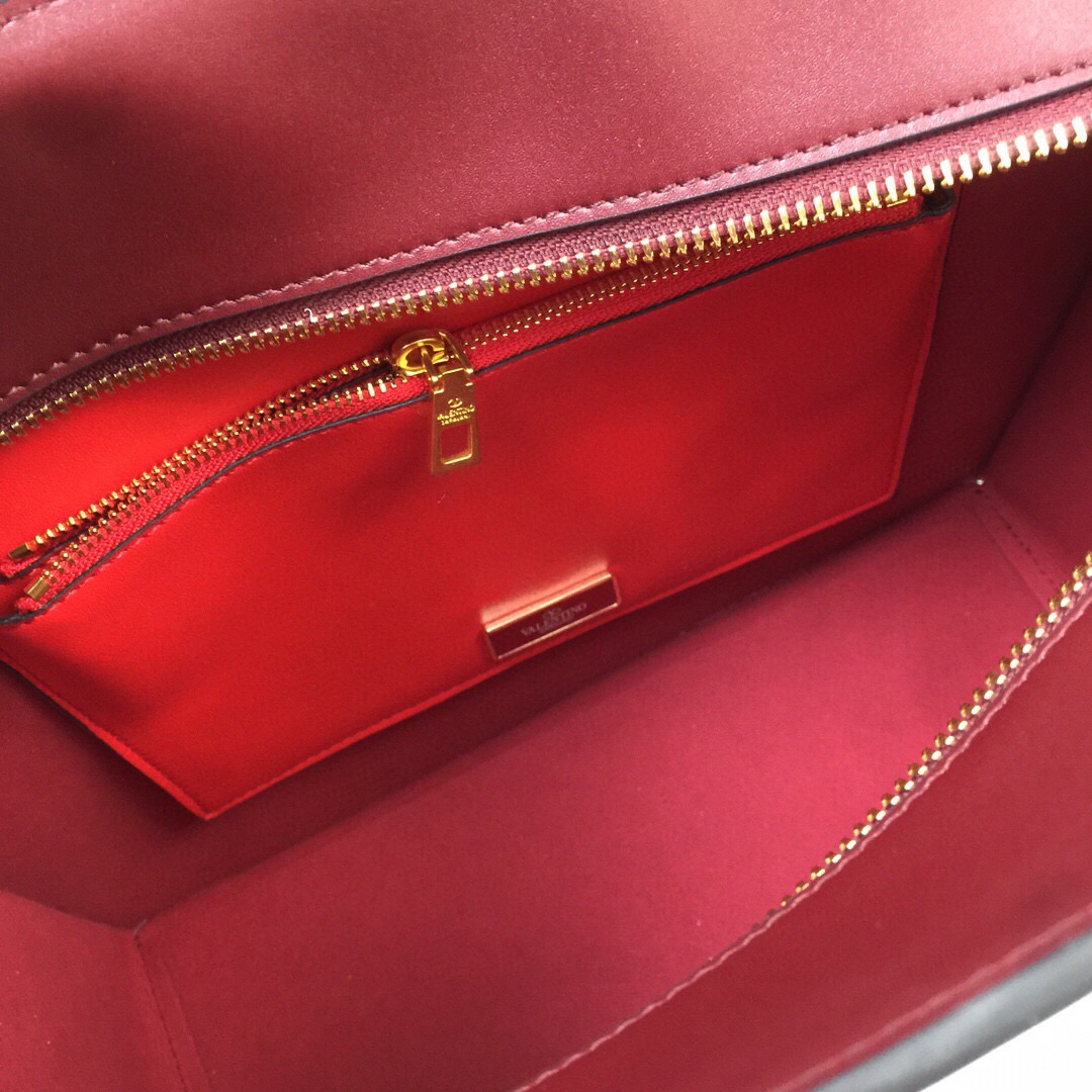 2021 Valentino Handbags For Women # 236496 2021 Valentino Handbags For Women # 236496, cheap Valentino Handbags, only $105!