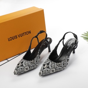$65.00,Louis Vuitton Sandals For Women # 237889