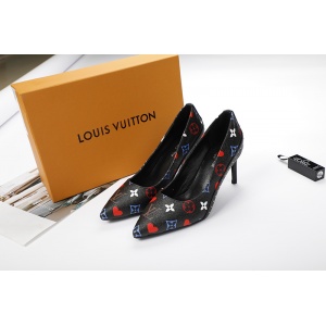$65.00,Louis Vuitton Sandals For Women # 237898