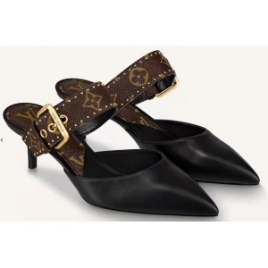 $65.00,Louis Vuitton Flat Heel Sandals For Women # 237922