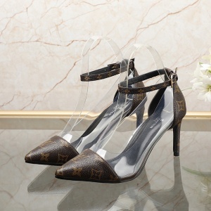 $65.00,Louis Vuitton Flat Heel Sandals For Women # 237929