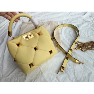 $129.00,2021 Valentino Handbags For Women # 239048