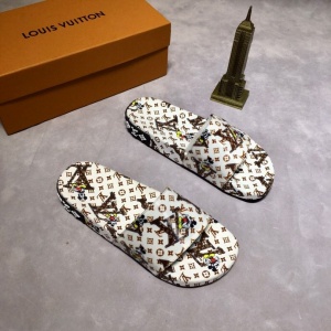 $65.00,2021 Louis Vuitton Slippers For Men # 240448