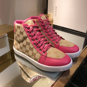 $82.00,2021 Gucci Causual Sneakers For Wome in 241138