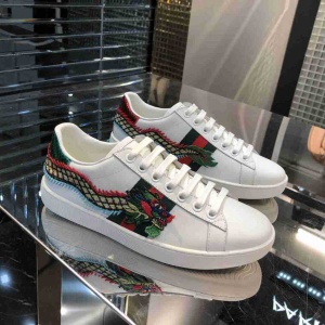 $82.00,2021 Gucci Causual Sneakers For Wome in 241162