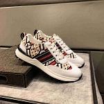 2021 Louis Vuitton Causual Sneakers For Men in 240879, cheap For Men
