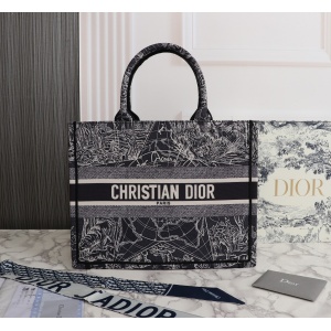 $99.00,2021 Dior Handbag For Women # 244225