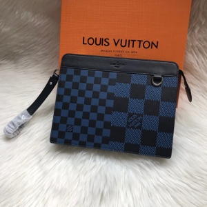 $39.00,2021 Louis Vuitton Clutch in 244413