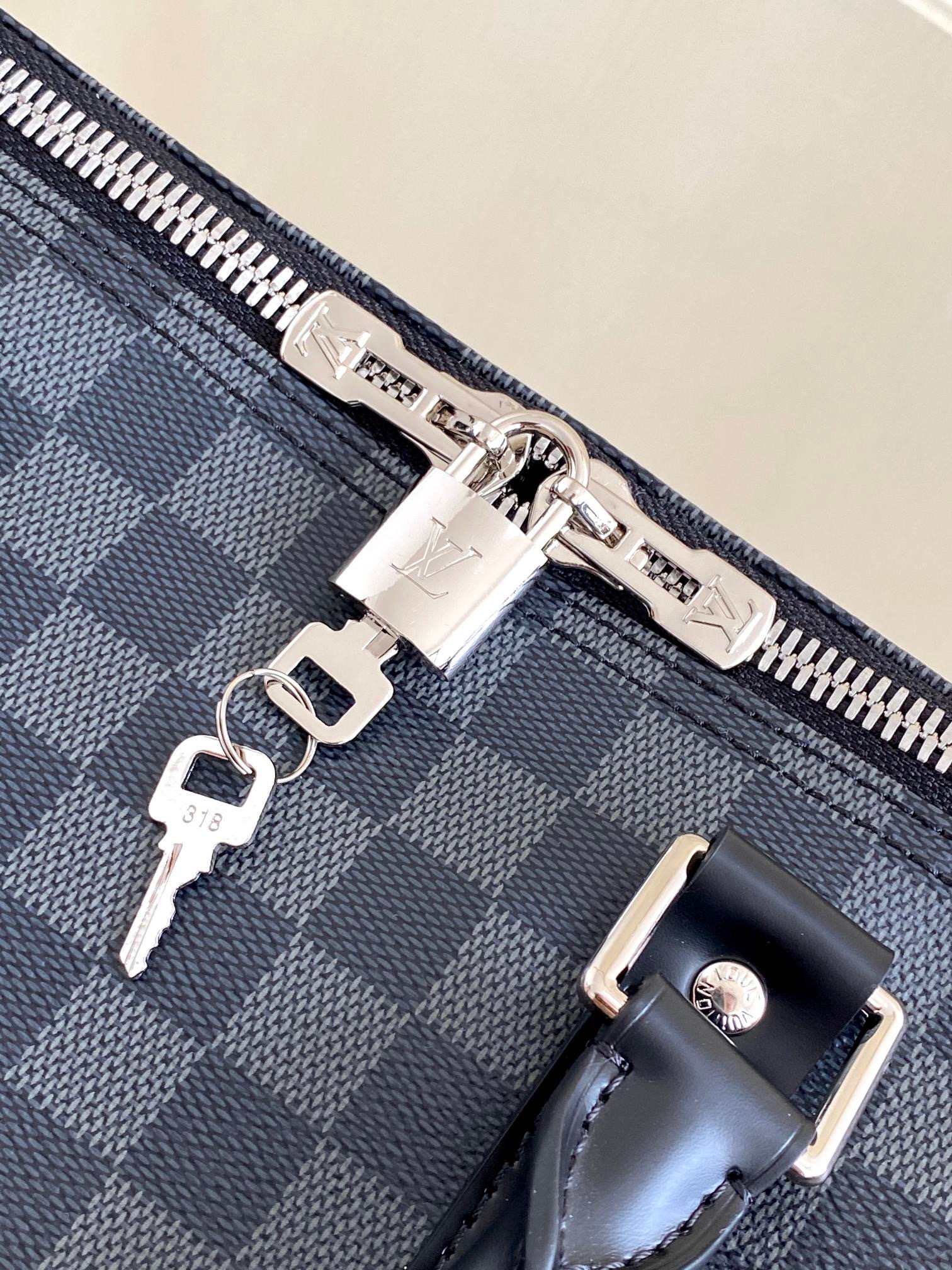 2021 Louis Vuitton Traveling Bag in 244395 2021 Louis Vuitton Traveling Bag in 244395, cheap LV Handbags, only $179!
