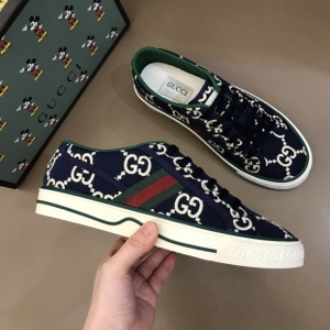 $85.00,2021 Gucci Tennis Logo Embroidered Sneakers Unisex # 244932