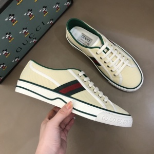 $85.00,2021 Gucci Tennis Logo Embroidered Sneakers Unisex # 244933