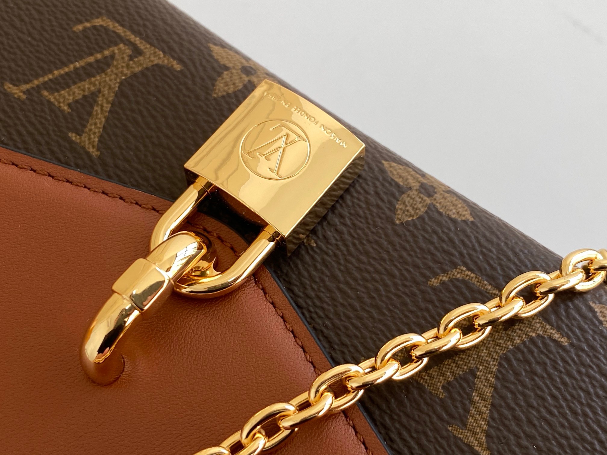 2021 Louis Vuitton 19*11*3cm Bucket Bag For Women in 247640 2021 Louis Vuitton 19*11*3cm Bucket Bag For Women in 247640, cheap LV Satchels, only $95!
