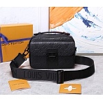 2021 Louis Vuitton 22*18*8cm Belt Bag in 247700