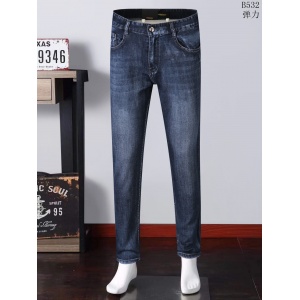 $46.00,Burberry Elastic Straight Cut Jeans For Men # 250102