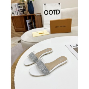 $75.00,Louis Vuitton Sandals For Women # 251499
