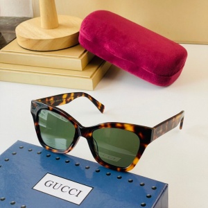$52.00,Gucci Sunglasses Unisex in 255599