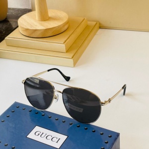 $52.00,Gucci Sunglasses Unisex in 255604