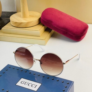 $52.00,Gucci Sunglasses Unisex in 255623